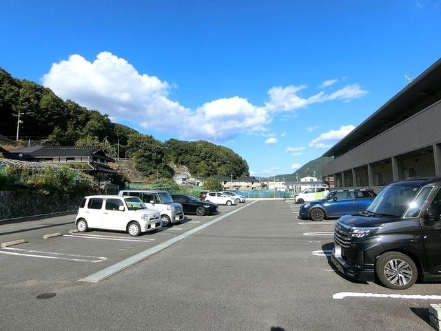 セジュール長居　E棟（203） 駐車場