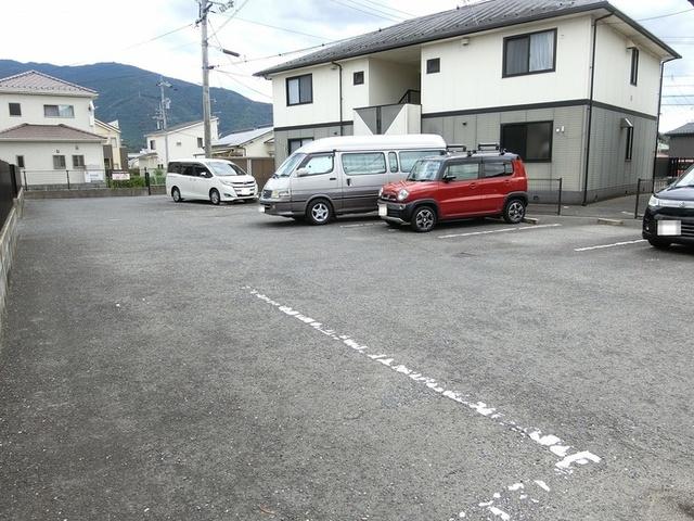 セジュール友清　B棟（101） 駐車場