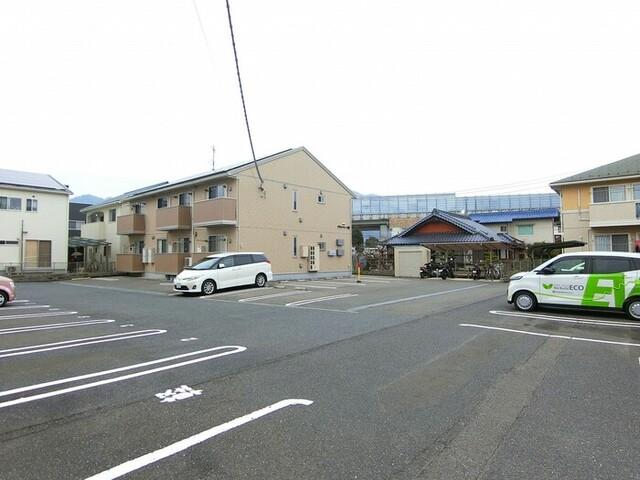 プリマベーラⅢ（205） 駐車場