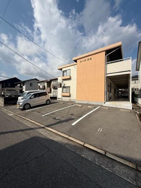 コーポ藤元（203） 駐車場