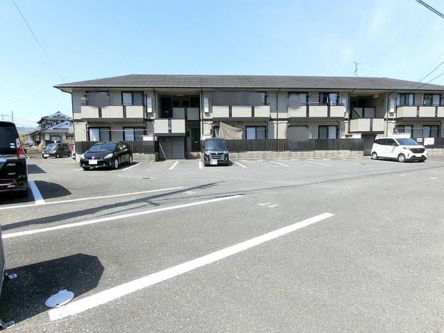 セジュール藤本（203） 駐車場