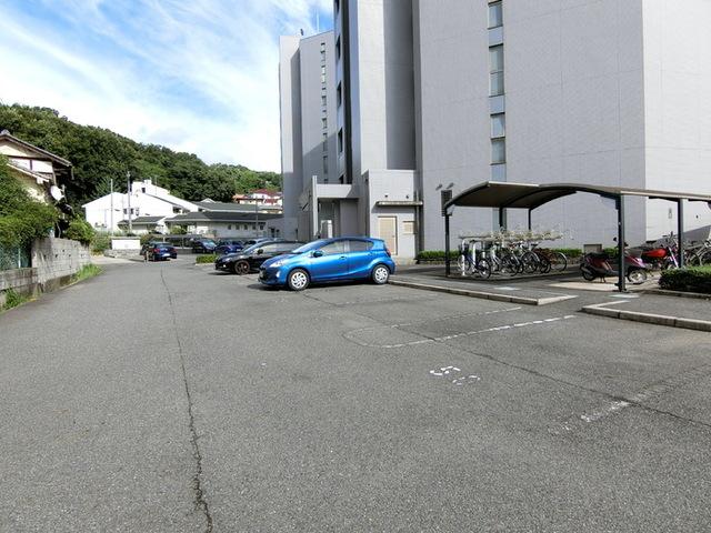 Ｔ−２ＦＬＡＴ（606） 駐車場