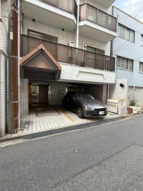 スクエアーハウス（502） 駐車場