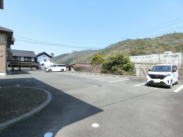 セジュール深川　A棟（102） 駐車場