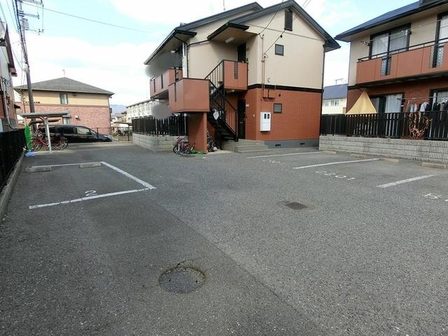 ドミール小林　C棟（101） 駐車場
