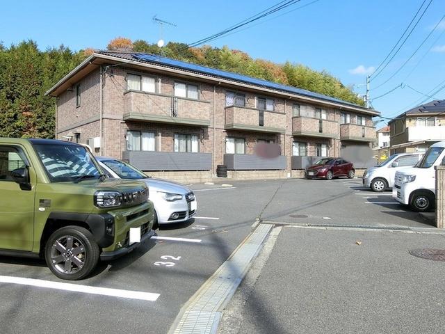 エンブレム伴　A棟（103） 駐車場