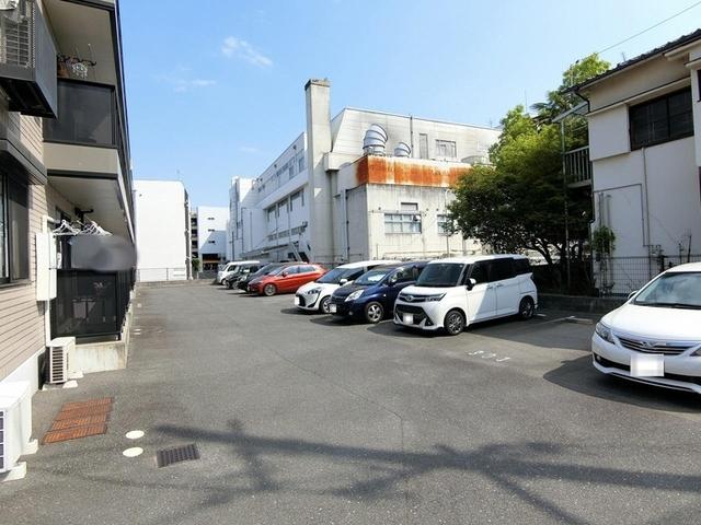 クレッシェンド今村（304） 駐車場