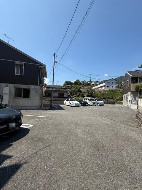Ｇｒａｃｉｏｕｓ（グレーシャス）　B棟（101） 駐車場