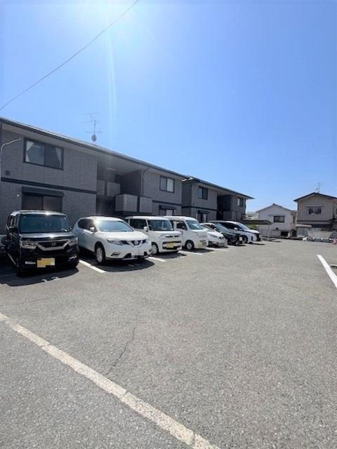サニーハイツ橋本　A棟（102） 駐車場