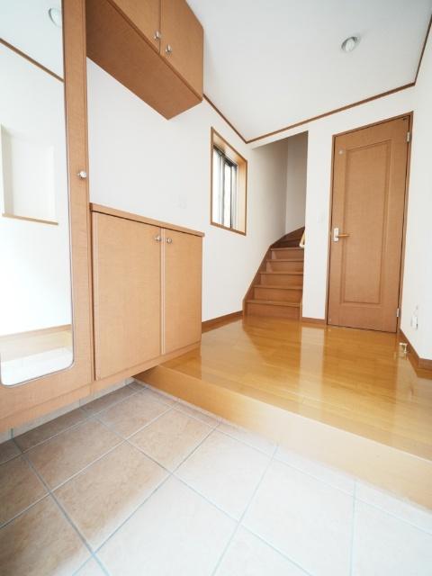 北区堀船4丁目戸建 玄関