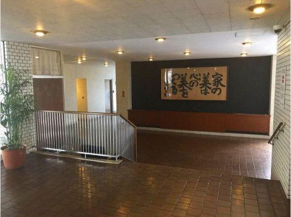 川口アパートメント エントランス