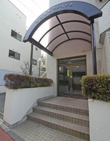 大山南町サンハイツ エントランス