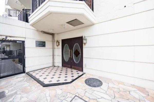 レーベンリヴァーレ双葉町 エントランス