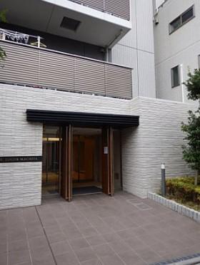 プレサンスロジェ町屋 エントランス