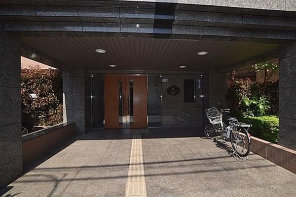 ルピナス赤塚ツインズガーデン壱番館 エントランス