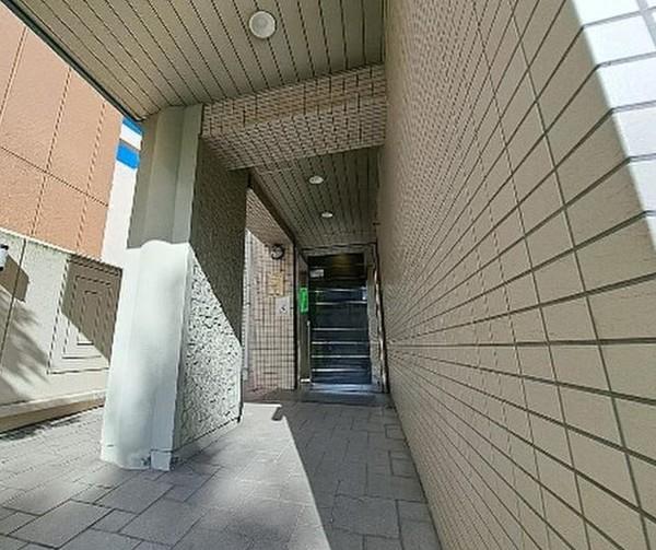 ラポール本蓮沼駅前 エントランス