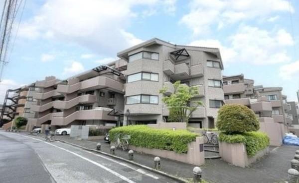 ハイホーム綾瀬 外観