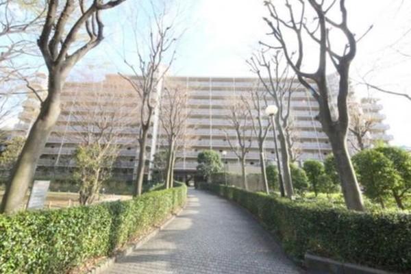 小豆沢パーク・ファミリアA棟 外観