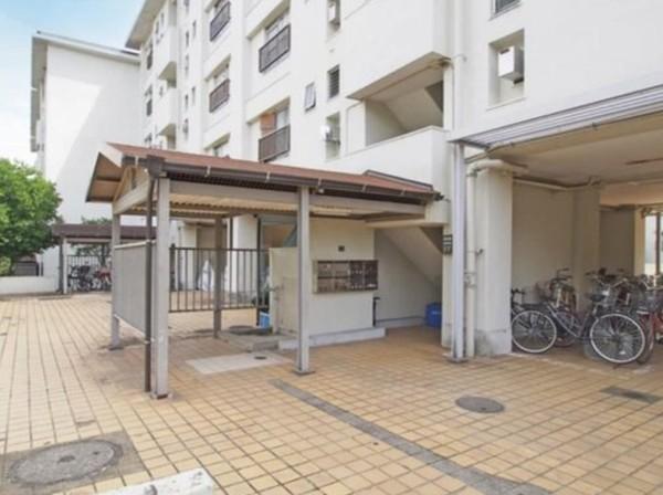 前野台住宅4号棟 エントランス