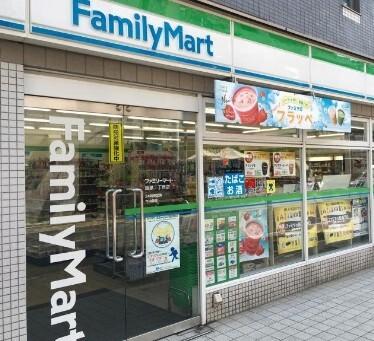 ファミリーマート綾瀬二丁目店：74m