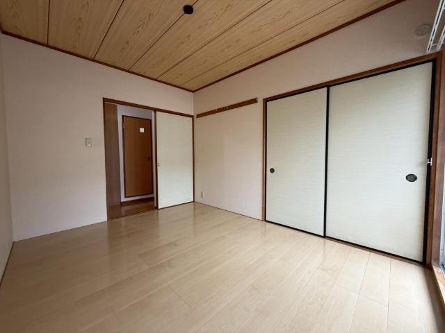 エレガンスＨＭ（302） 室内