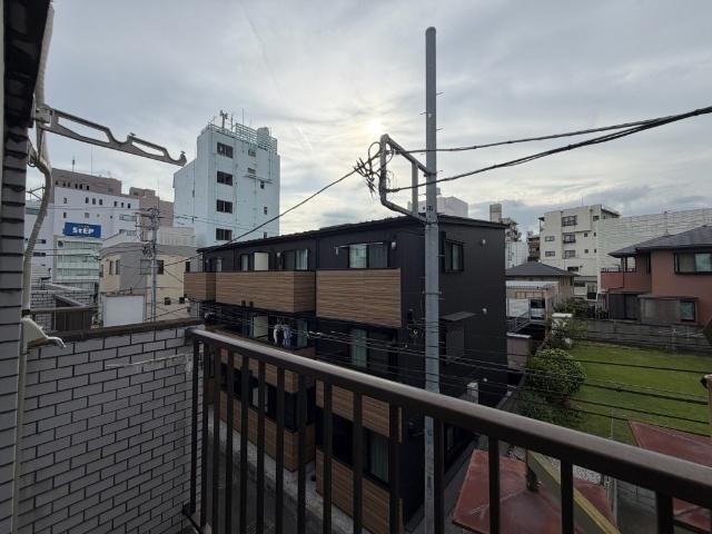 エステートロイヤル（301） バルコニー