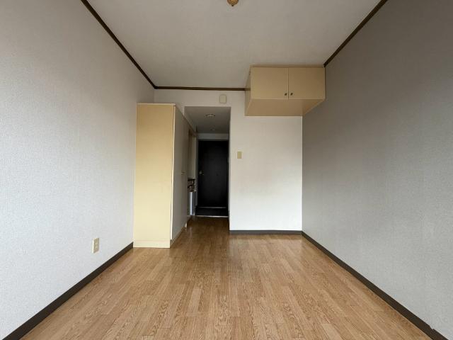 エステートロイヤル（305） 室内