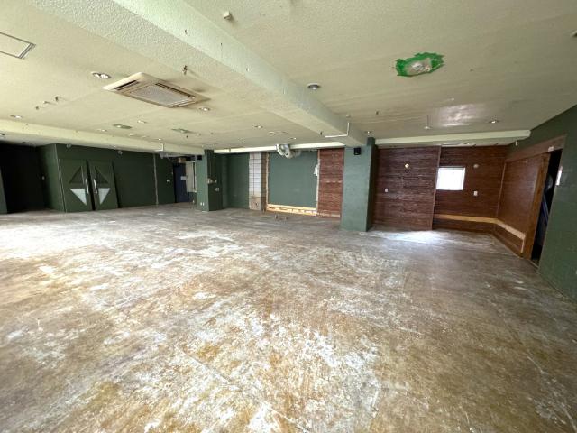 WAVE（1F-B） 室内