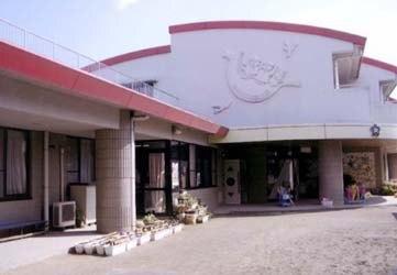 秦野市立南幼稚園：637m