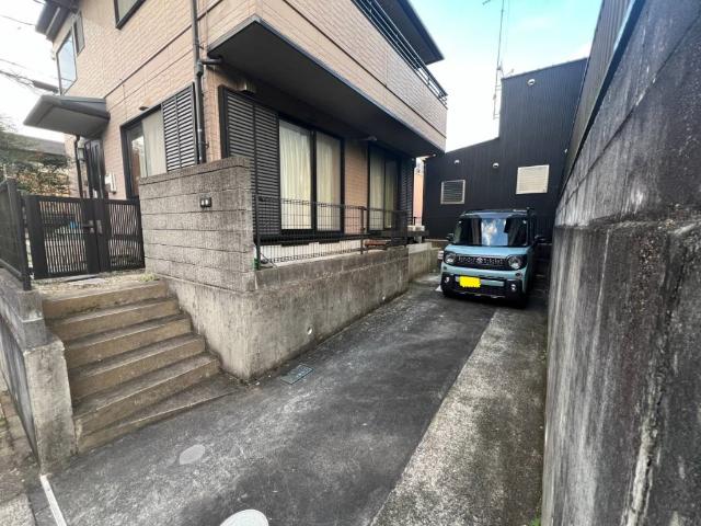 半原中古 駐車場