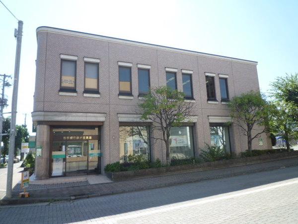 岩手銀行緑が丘支店：772m
