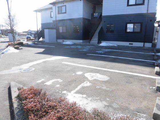 ディアス大館（101） 駐車場