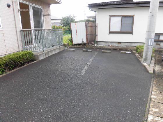 ブランシェ長橋台（101） 駐車場