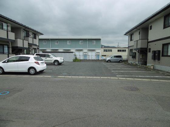 T.スクエアB（201） 駐車場