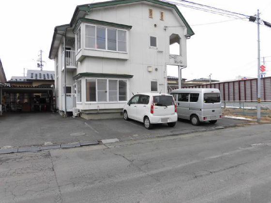 コーポさんさ（202） 駐車場