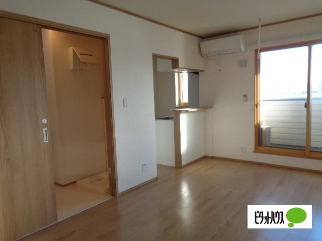 エストポミエ　B（305） 部屋画像