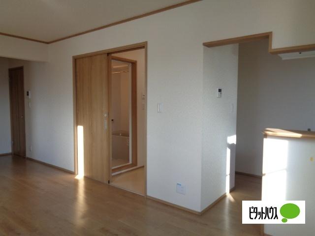 エストポミエ　B（305） 部屋画像
