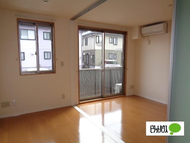 シャーメゾン不来方Ⅱ（102） 部屋画像