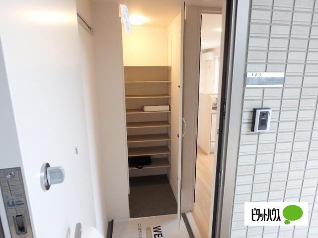 ナチュール医大西　B（105） 玄関