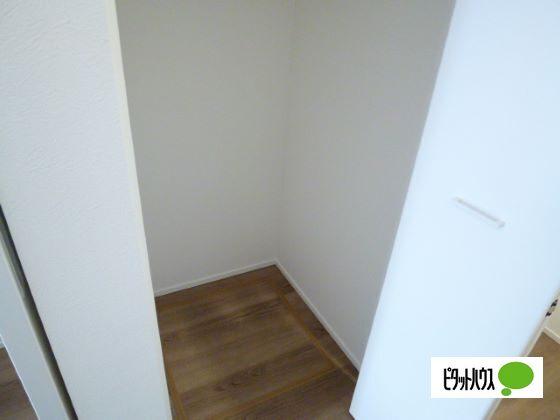 Ｕｒｂａｎ　ｎｅｓｔ（アーバンネスト）（103） 収納