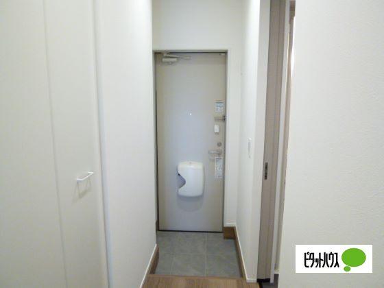 Ｕｒｂａｎ　ｎｅｓｔ（アーバンネスト）（103） 玄関