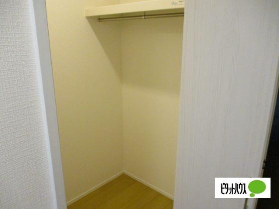 Porte Bonheur　Ⅳ　A棟（102） 収納