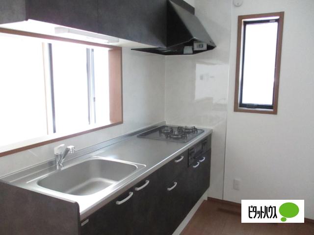 Ｐａｒｋ Ｈｏｍｅ 津志田東 A（3） キッチン