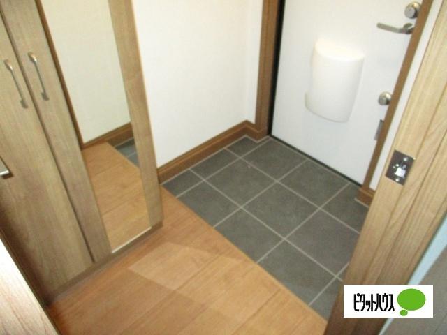 Ｐａｒｋ Ｈｏｍｅ 津志田東　B（2） 玄関