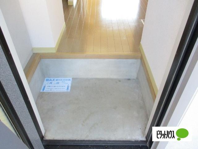 イーストコート（105） 玄関