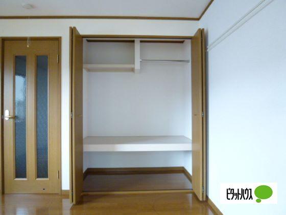 サンライズ月が丘（101） 収納