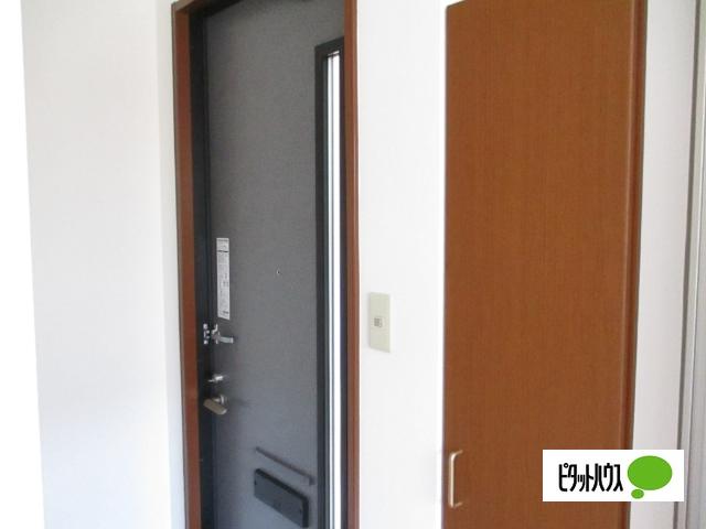 ドミール和野（101） 玄関