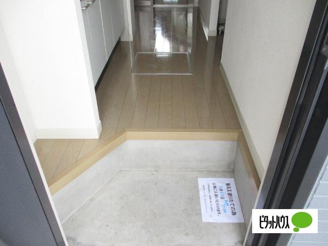 カオリーモ都南　B（101） 玄関