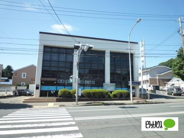 東北銀行黒石野支店：833m