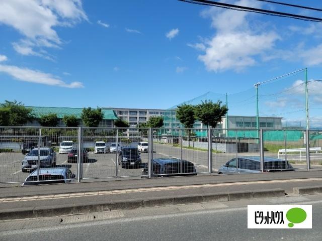 岩手県立盛岡第三高校：882m